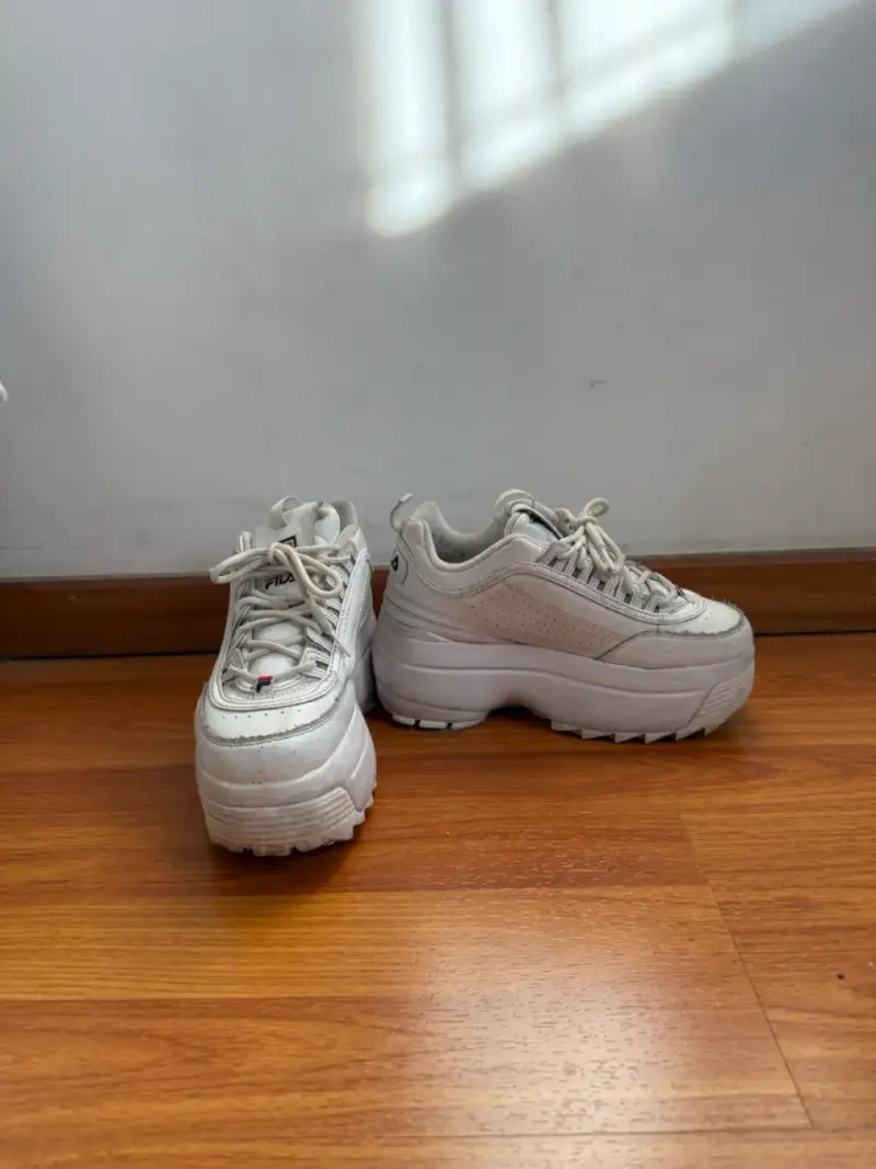 Zapatillas Fila blancas con plataforma - 2