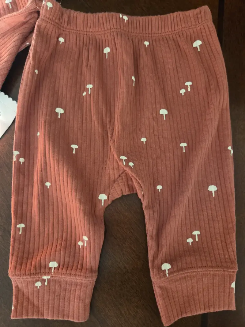 Conjunto bebé con estampado de hongos - 4