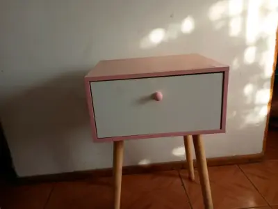 Velador rosado moderno - miniatura 1