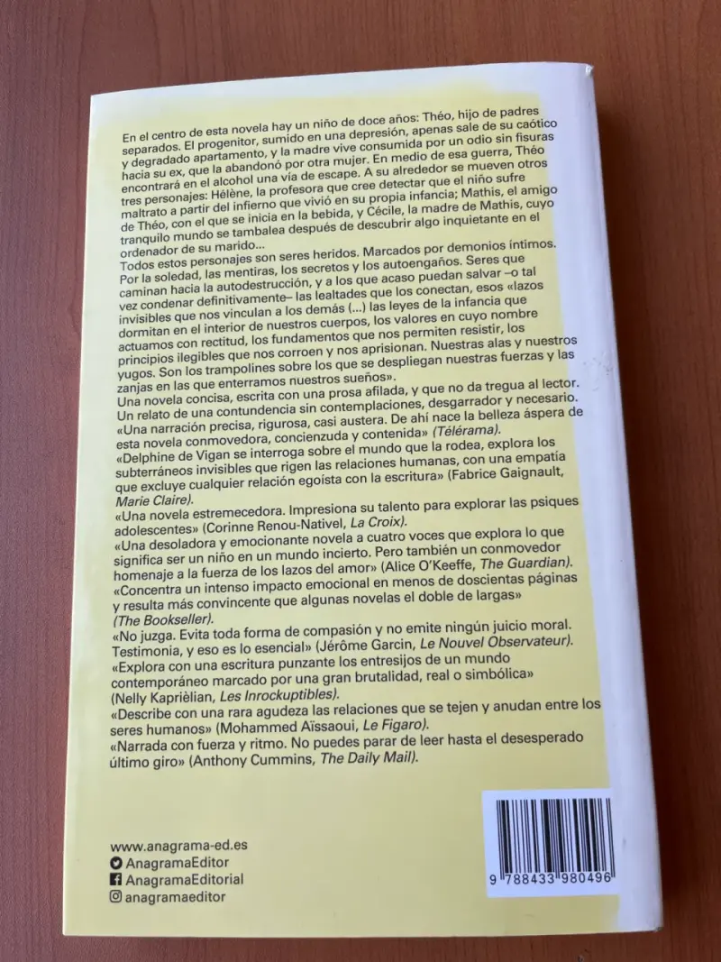 Libro 'Las lealtades' de Delphine de Vigan - 2
