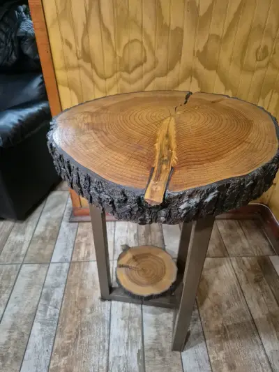 Mesa alta rústica de madera - miniatura 2