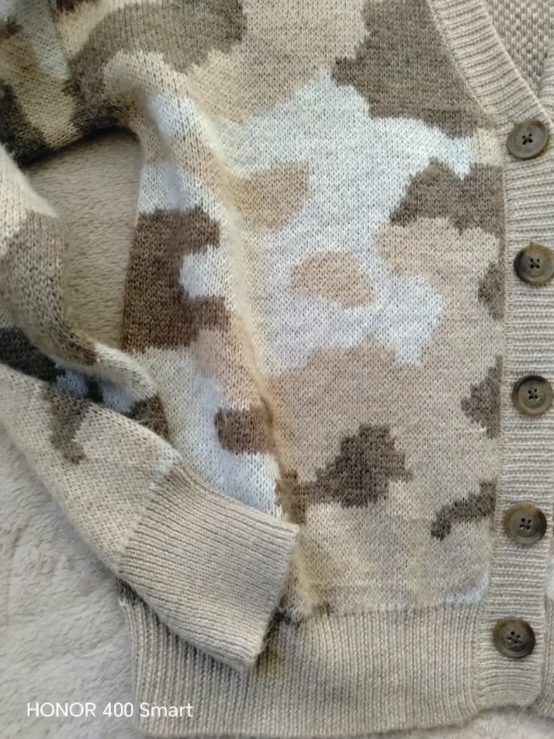 Cárdigan beige camuflado Zara - 4