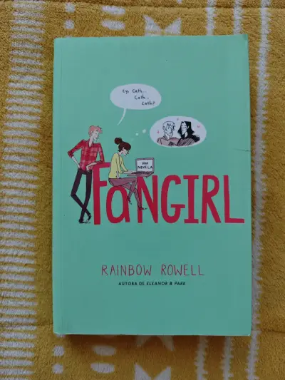 Libro 'Fangirl' - miniatura 1