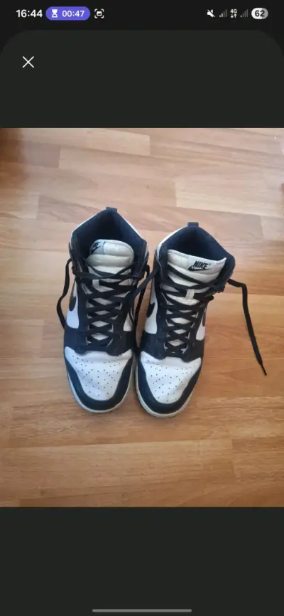 🐼 Nike Dunk Panda → $50.000 - miniatura 2