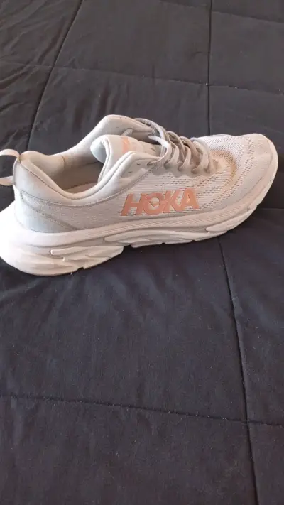 Zapatillas  Hoka blancas gris - miniatura 1