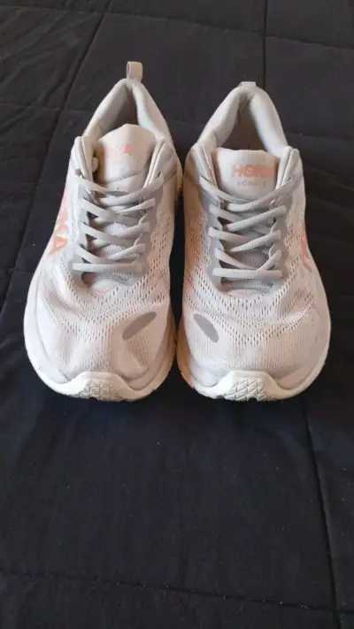 Zapatillas  Hoka blancas gris - miniatura 2