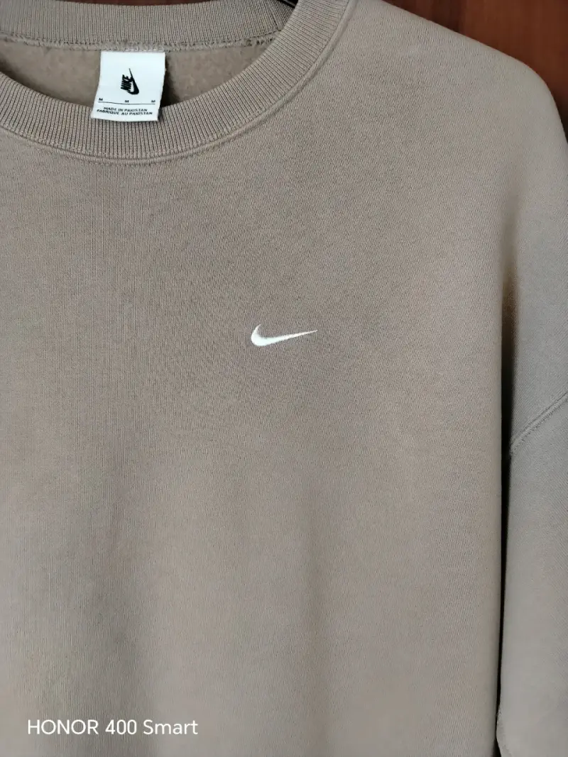 Polerón beige Nike talla M - 2