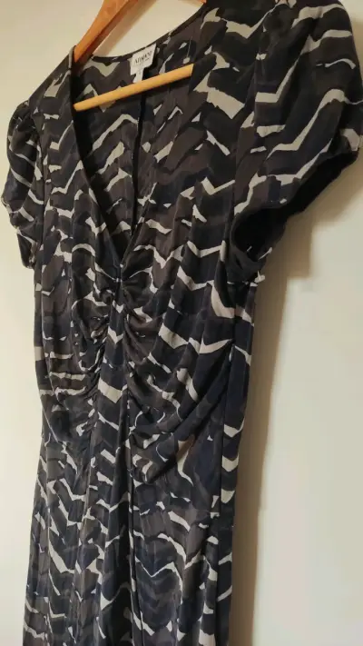 Vestido Armani tonos grises - miniatura 1