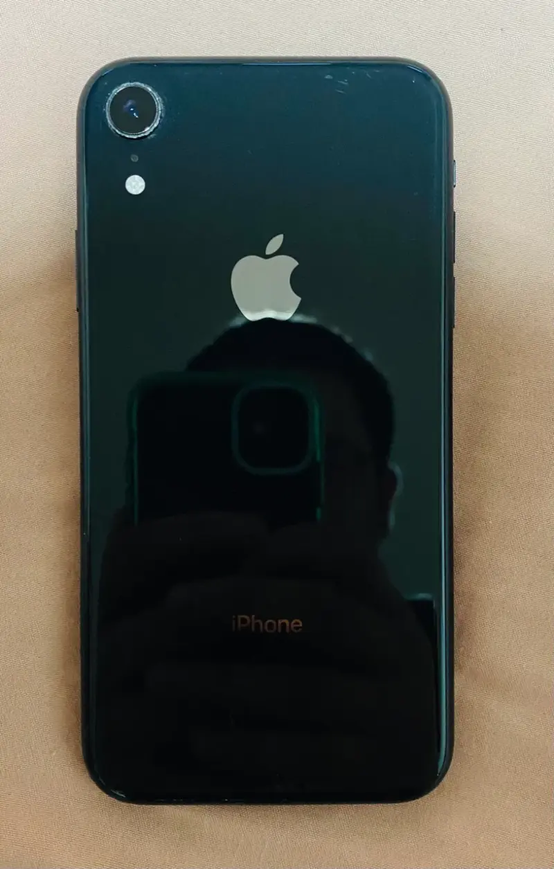 iPhone XR - 3