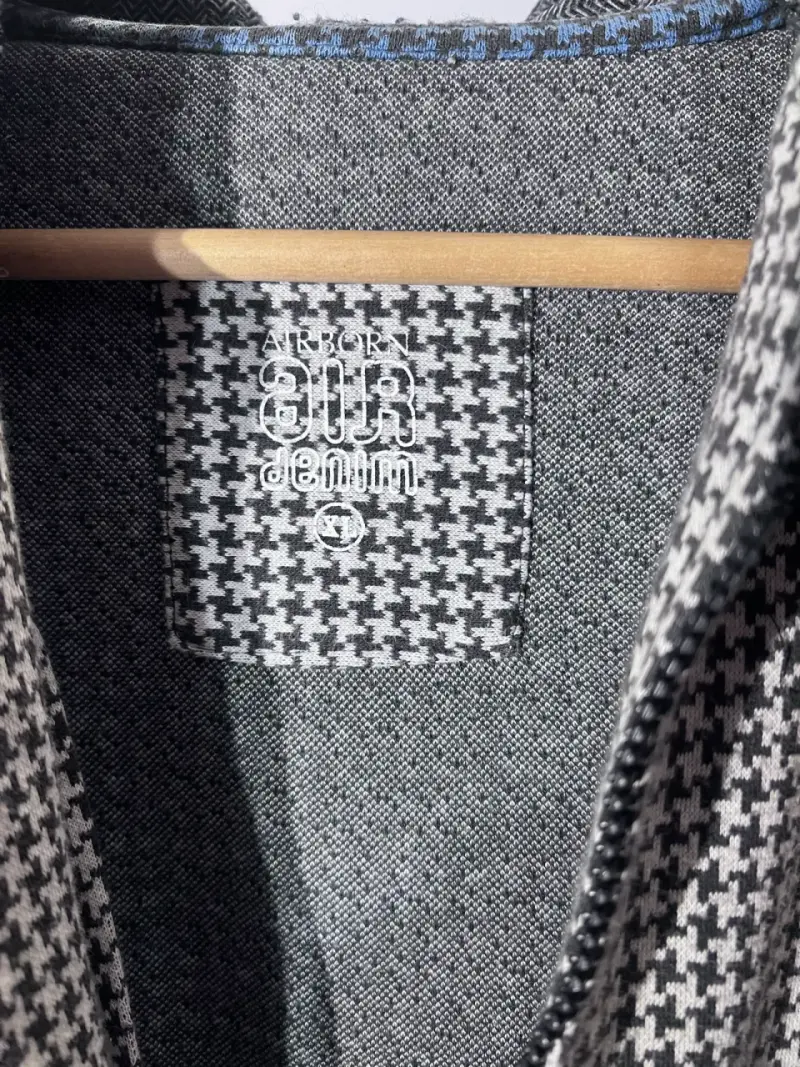 Chaqueta con capucha a cuadros - 3