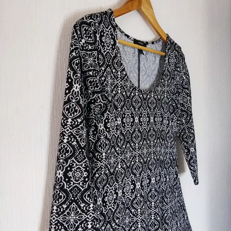 Vestido estampado azul y blanco - 3