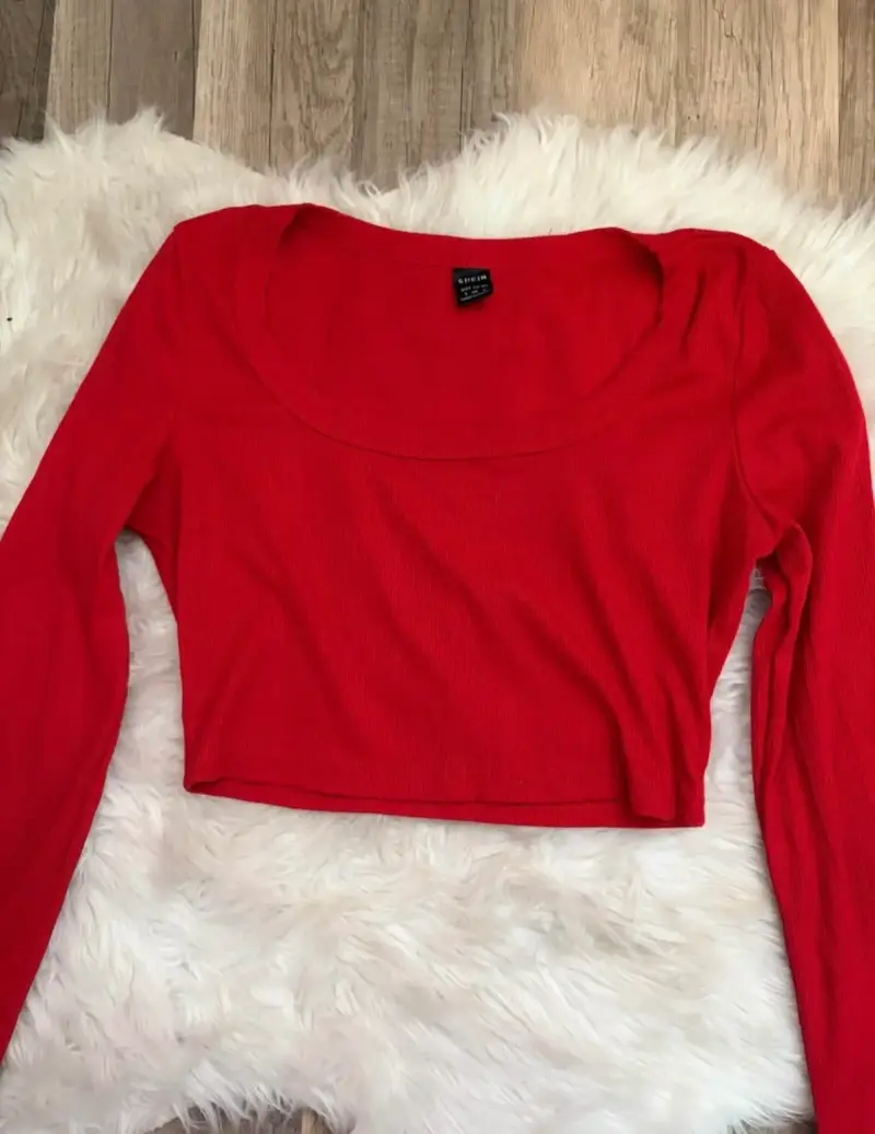 Crop top rojo manga larga - 1