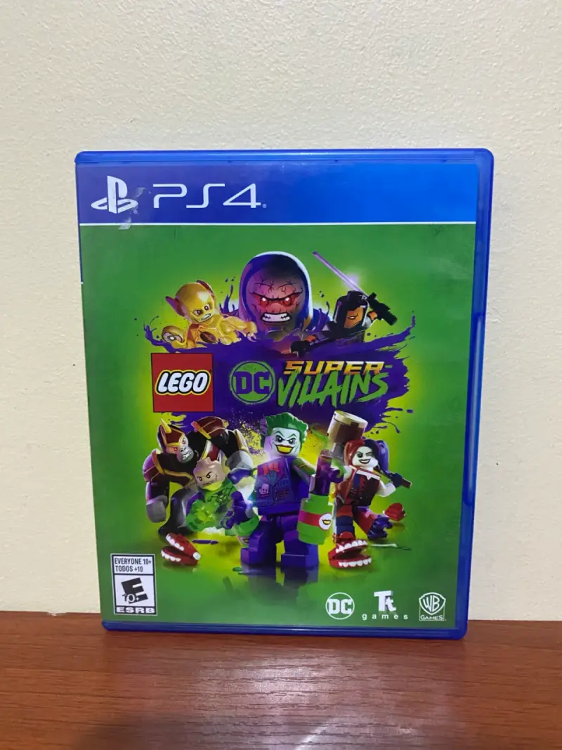 Juego PS4 LEGO DC Super Villanos - 1