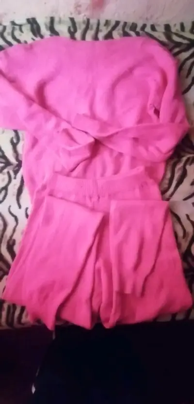 Conjunto de ropa rosa - miniatura 1
