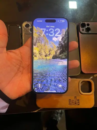 iPhone 15 - miniatura 1