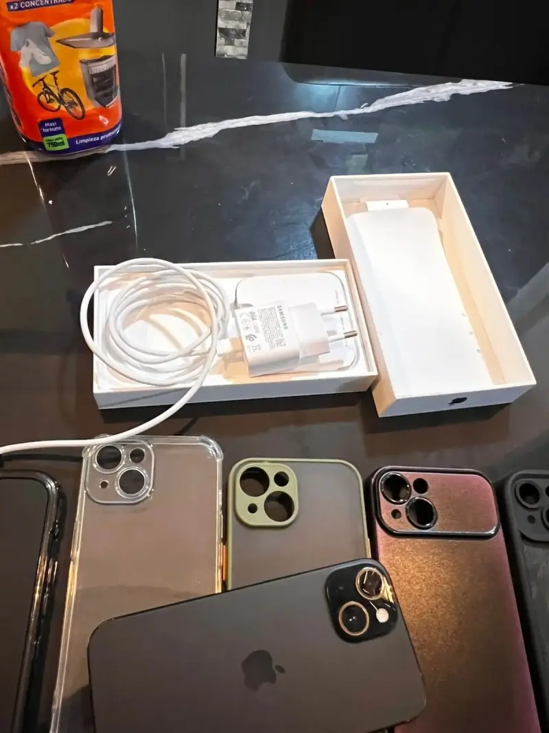 iPhone 15 - 3