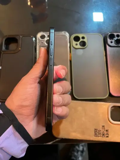 iPhone 15 - miniatura 4