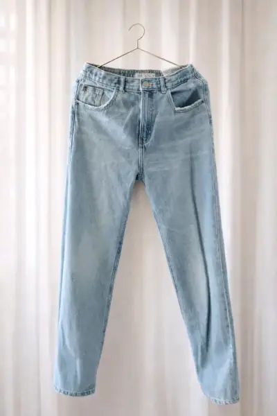Jeans azul claro - miniatura 1