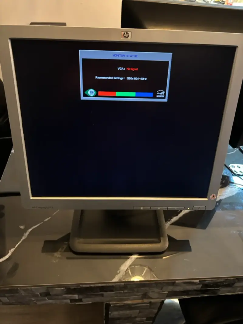Monitor HP Compaq 17 pulgadas - 2