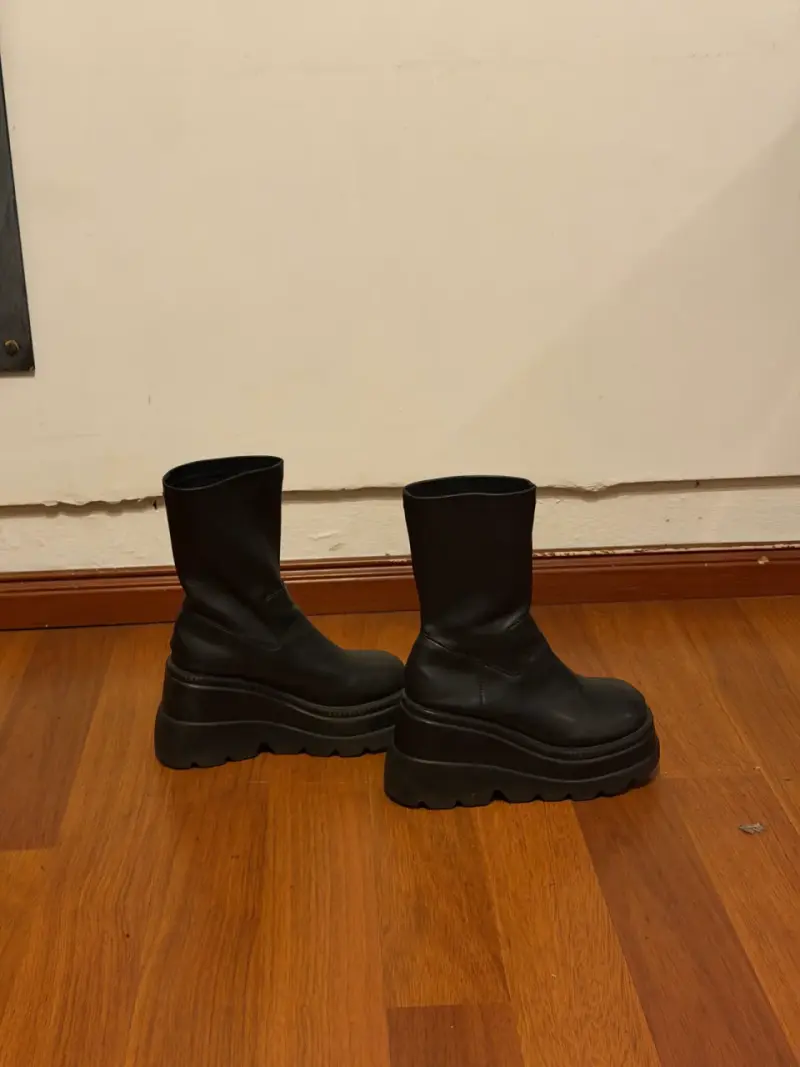 Botas negras con plataforma - 4