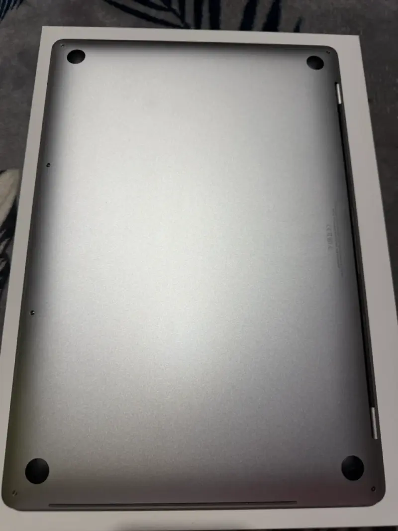 Macbook pro 2019 16 pulgadas touchbar - 2