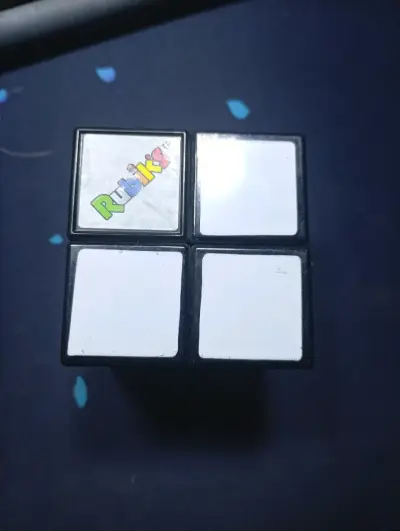 Cubo Rubik negro clásico - miniatura 1