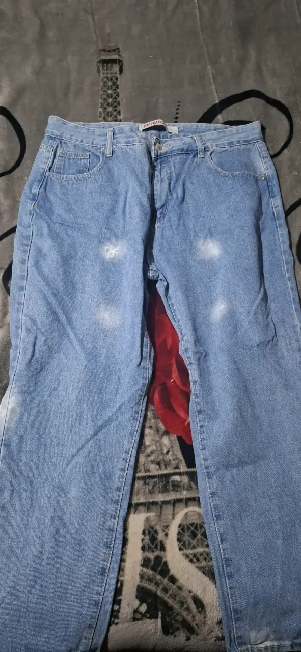 Jeans azul desgaste suave