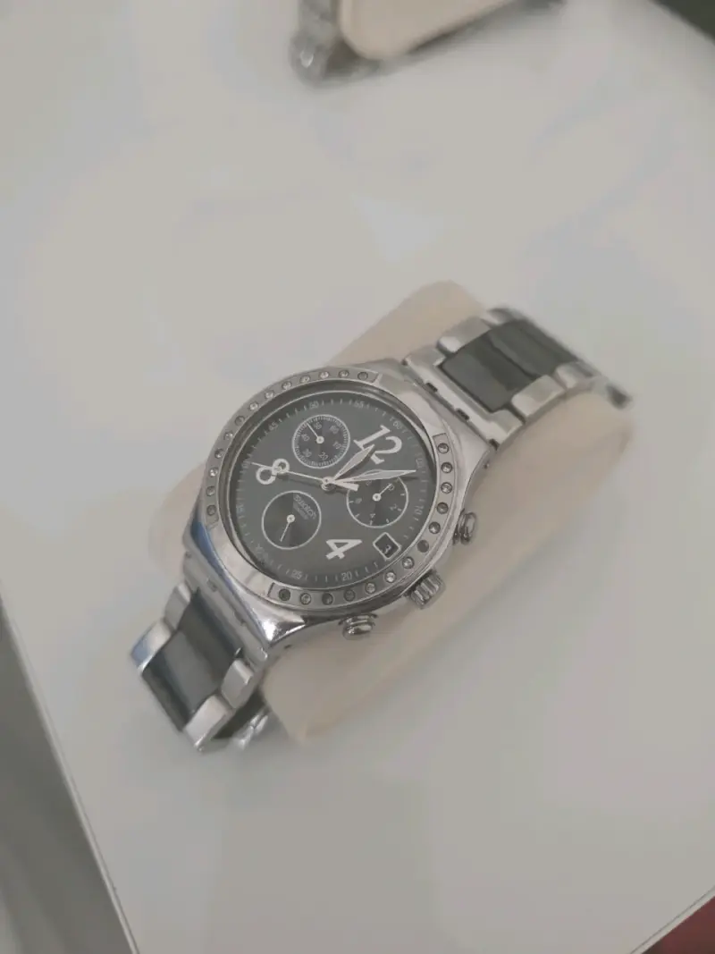 Reloj cronógrafo plateado - 3