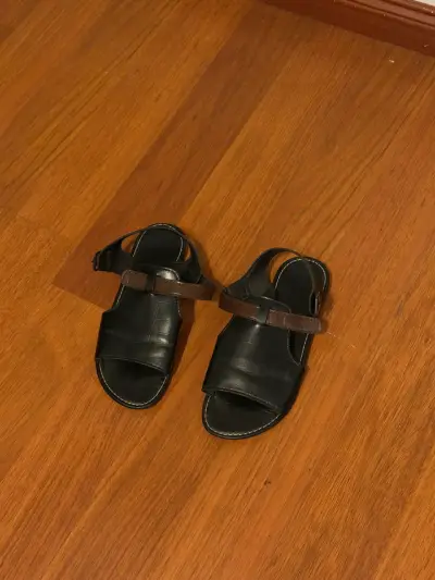 Sandalias negras de cuero - miniatura 1