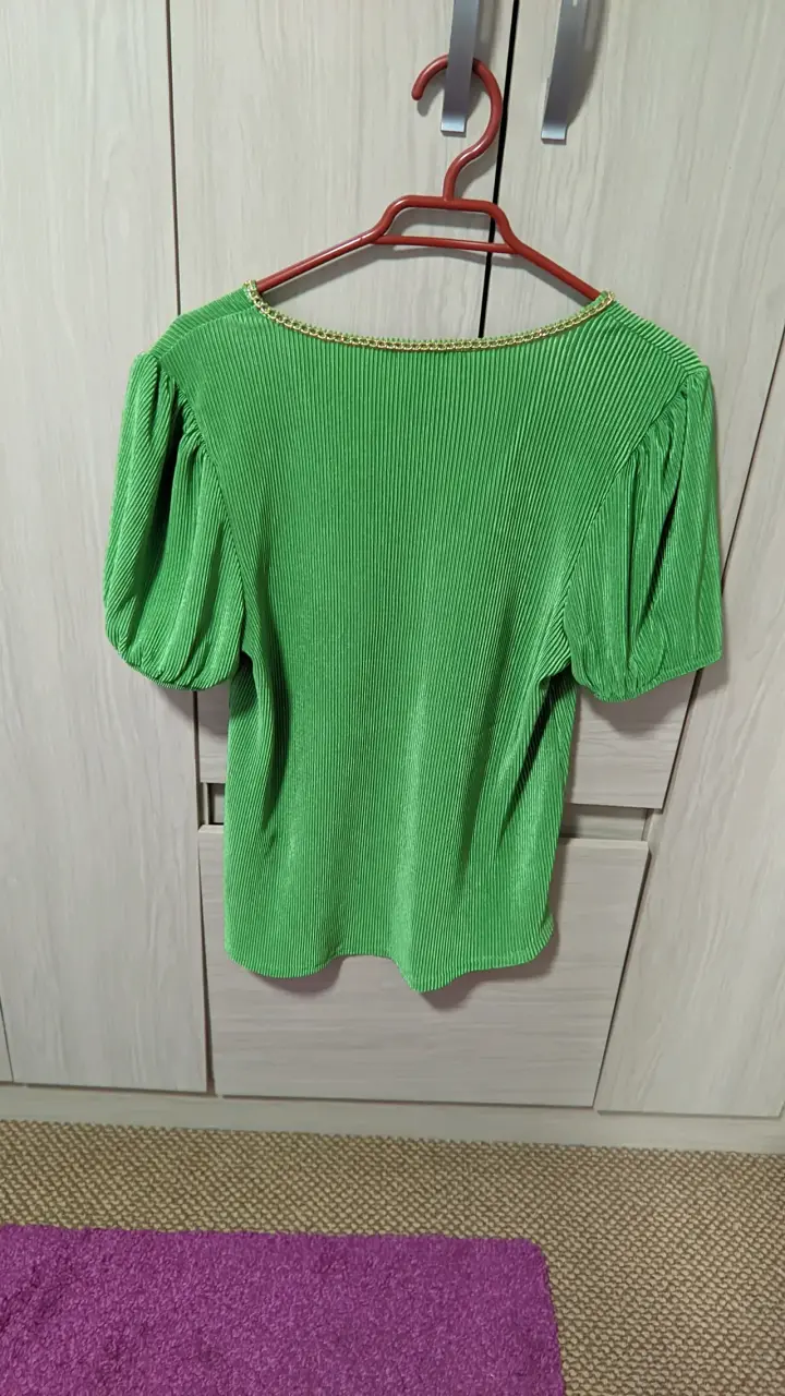 Polera verde de pliegues Wados M - 2