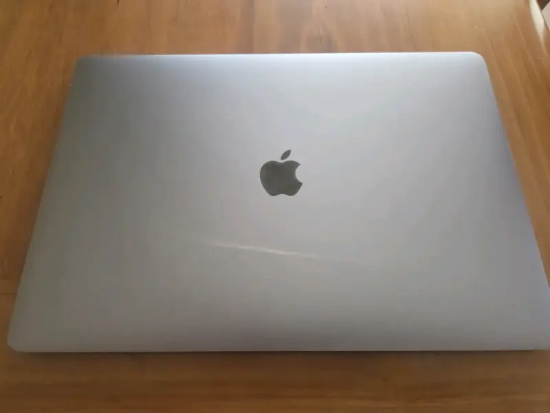 Macbook Pro 15 Pulgadas (2017) 16gb Ram 512gb Ssd - 6