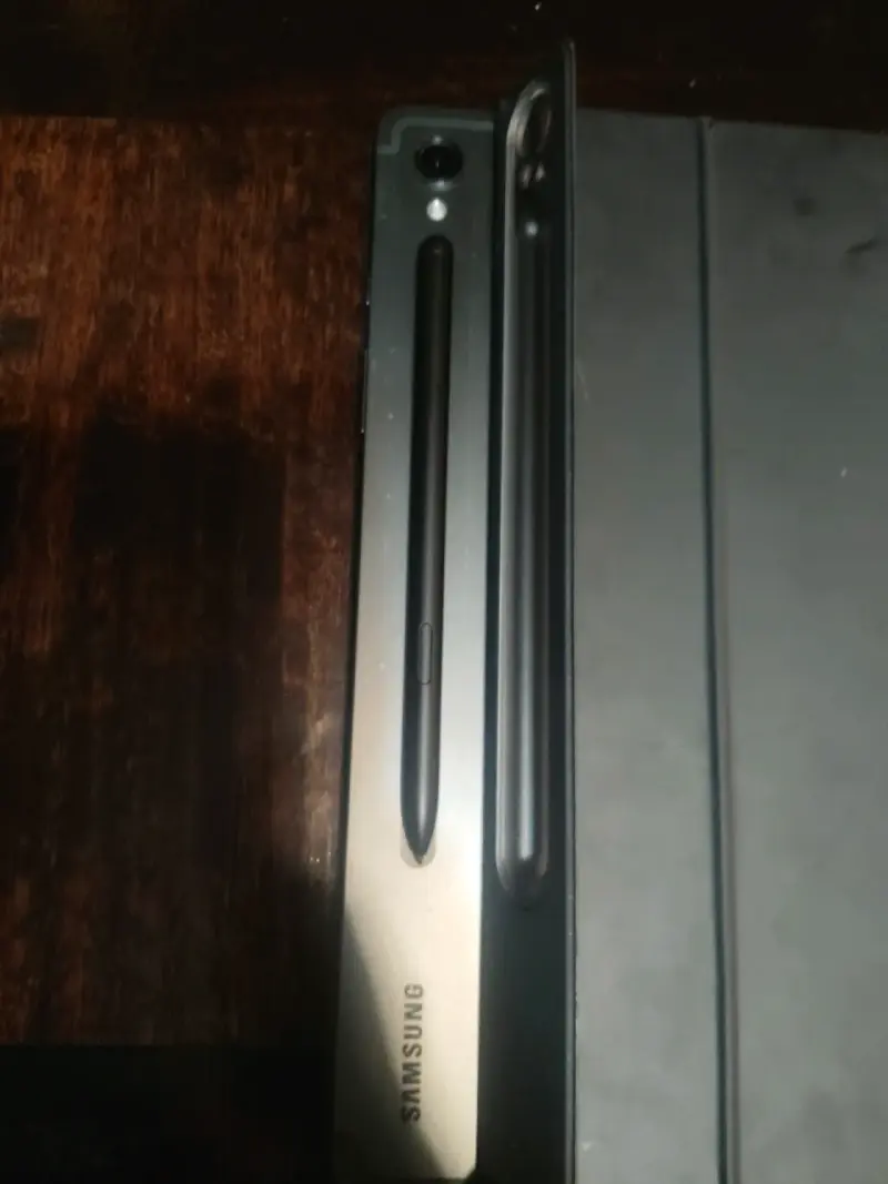 Tablet con teclado negro - 2