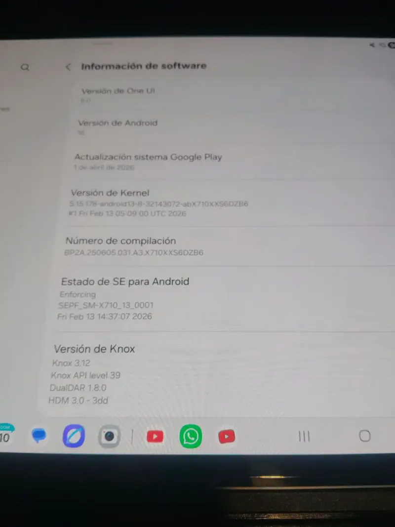 Tablet con teclado negro - 4