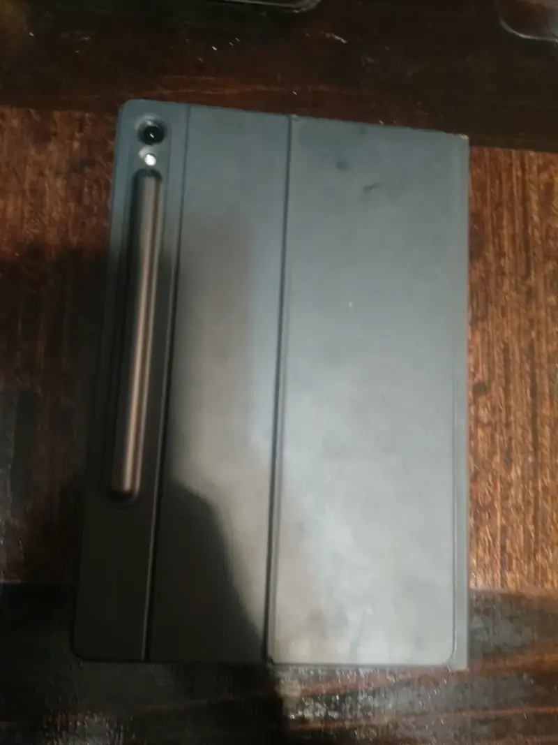 Tablet con teclado negro - 5