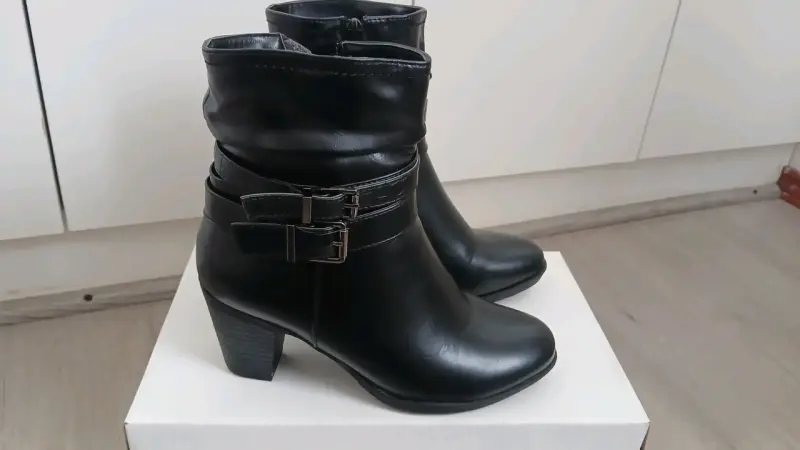 Botines negros de taco - 2
