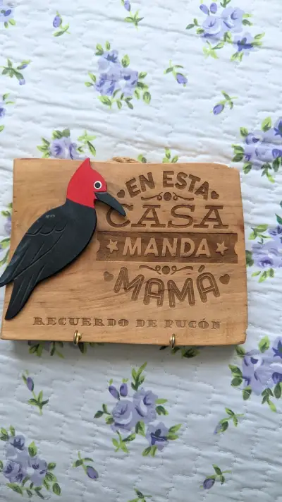 Porta llaves decorativo madera Pucón Mamá NUEVO - miniatura 1