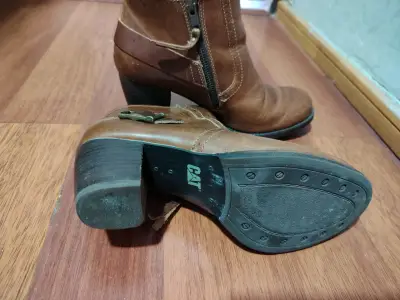 Botines de cuero marrón CAT - miniatura 1