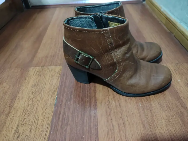 Botines de cuero marrón CAT - 4