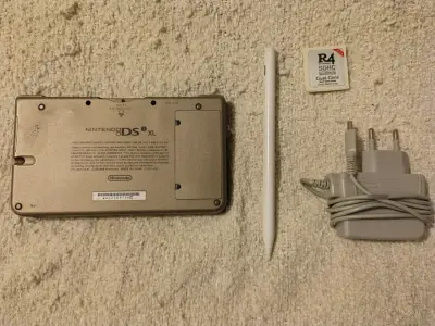 Nintendo DSi XL buen estado - miniatura 3
