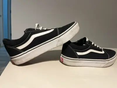 Zapatillas Vans negras - miniatura 3