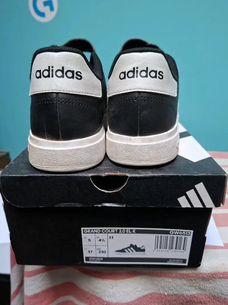 Zapatillas Adidas negras Grand Court - 1