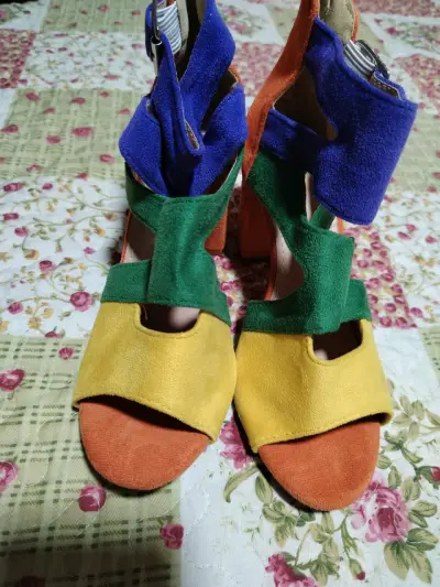 Sandalias coloridas de gamuza - miniatura 5