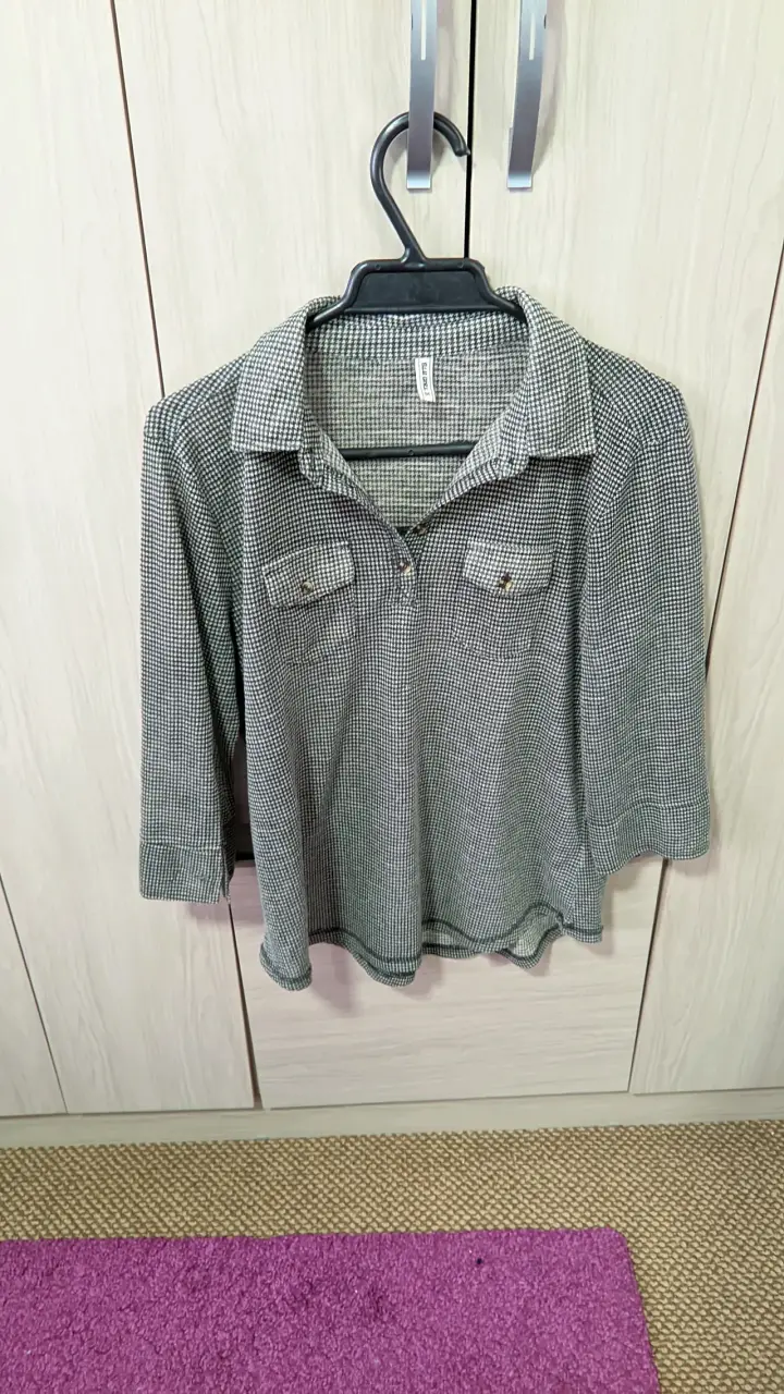 Blusa a cuadros manga larga M - 1