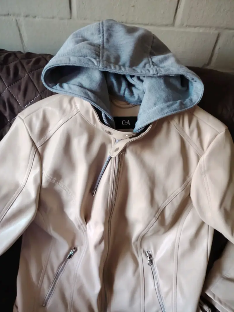 Chaqueta beige con cierre - 3