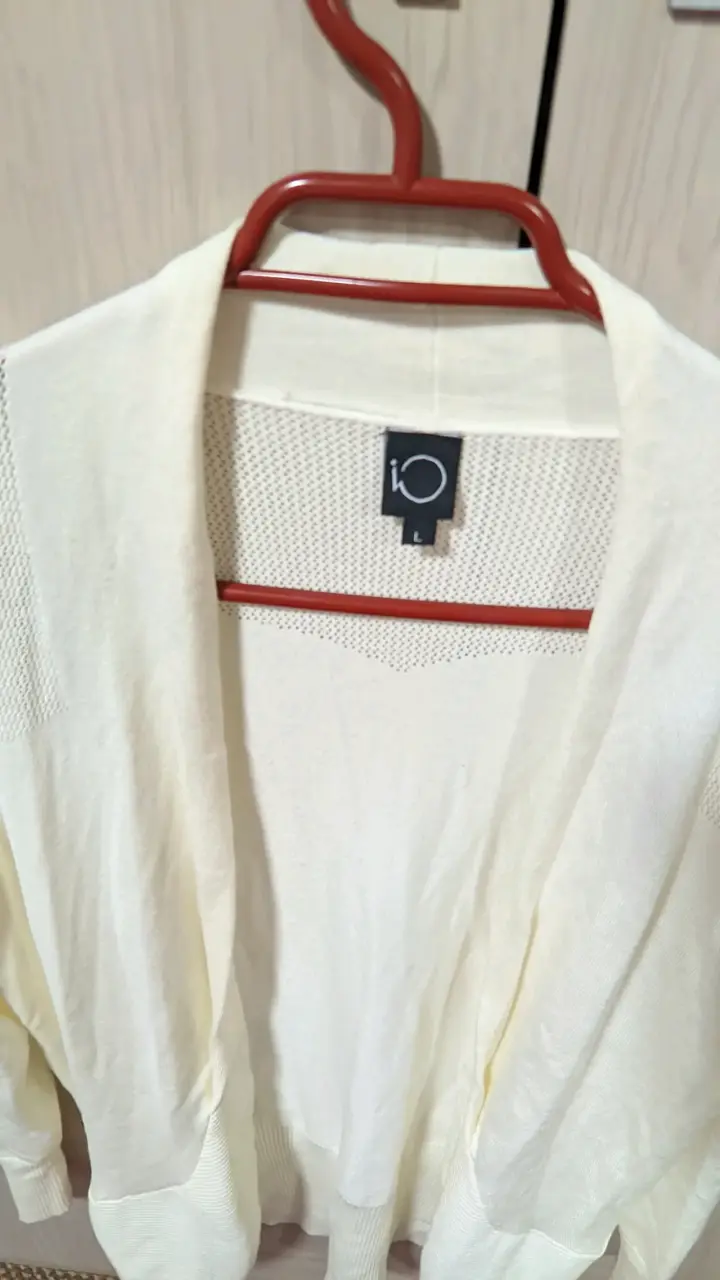 Cárdigan blanco marfil liviano iO L - 3