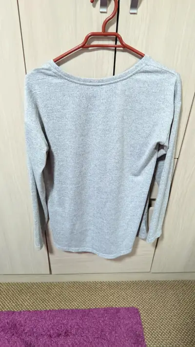 Polera gris con estampado Liolá S - miniatura 2