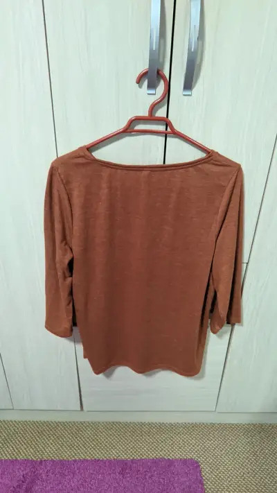 Polera marrón manga larga L - miniatura 2