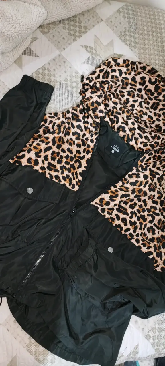 Chaqueta S negra animal print - 1