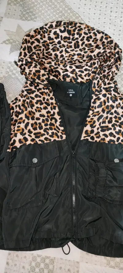 Chaqueta S negra animal print - miniatura 2
