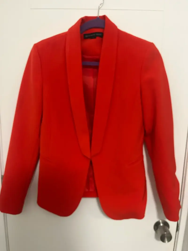 Blazer rojo elegante - 1